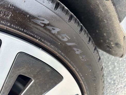 Used 2024 Lucid Air Touring image 31