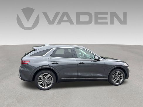 Used 2022 Genesis GV70 2.5T w/ Advanced Package AWD/4WD image 30