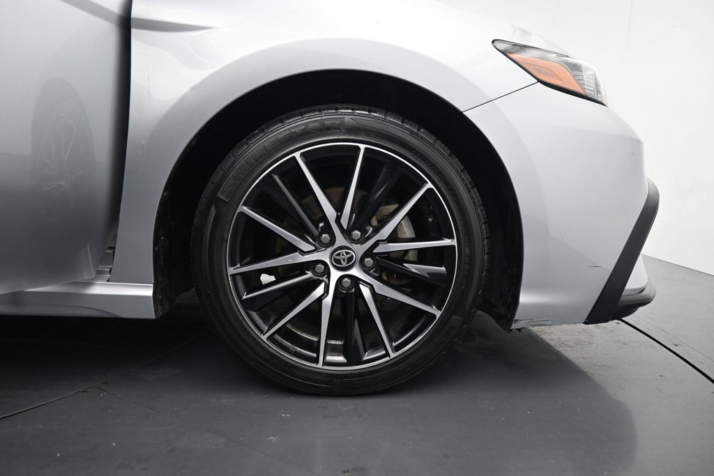Used 2024 Toyota Camry SE FWD image 13