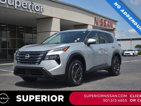Used 2024 Nissan Rogue SV FWD image 1