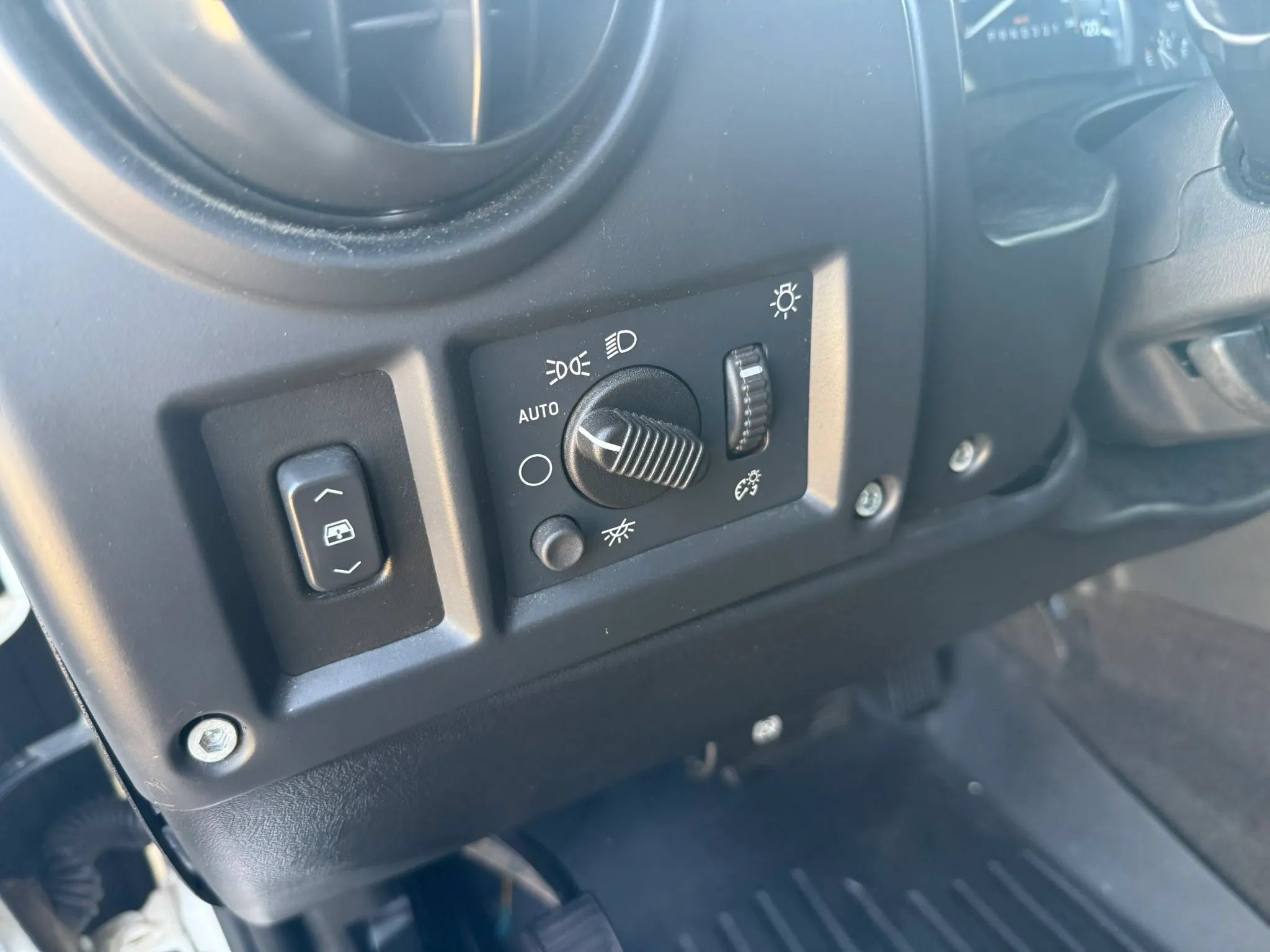 Used 2006 HUMMER H2 SUT AWD/4WD image 16