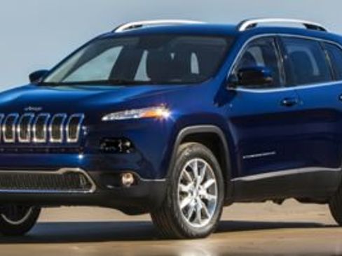 Used 2017 Jeep Cherokee Latitude w/ Comfort/Convenience Group FWD image 1