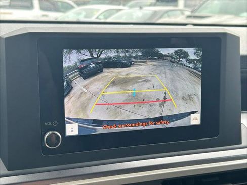 Certified 2025 Toyota Tacoma TRD Sport image 34