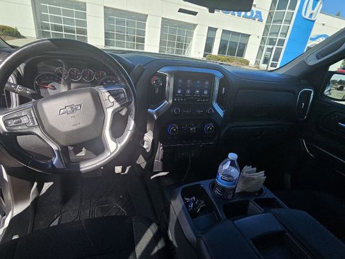 Used 2019 Chevrolet Silverado 1500 RST image 4