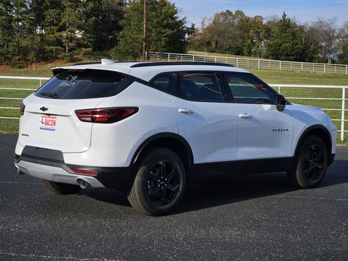 New 2026 Chevrolet Blazer LT image 6