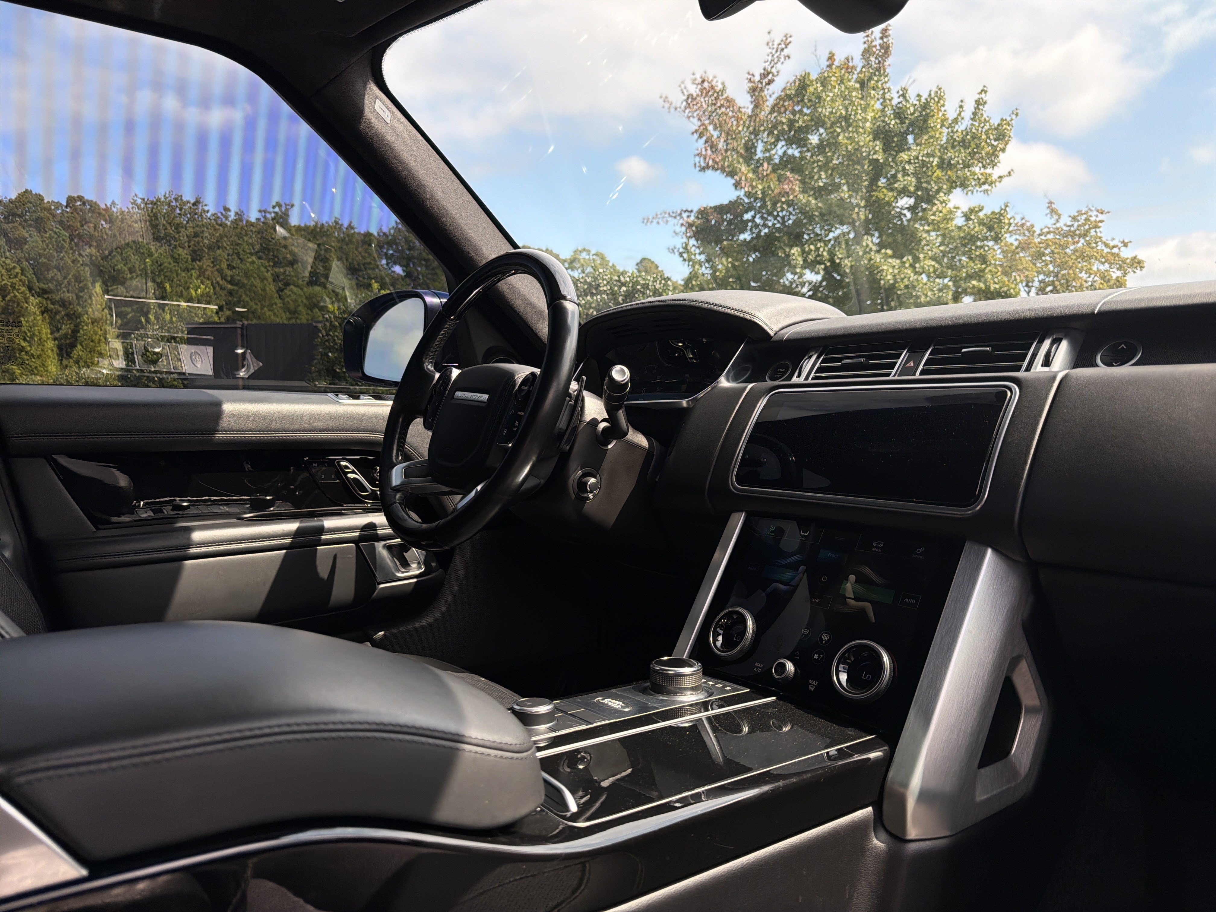 Used 2020 Land Rover Range Rover HSE AWD/4WD image 6