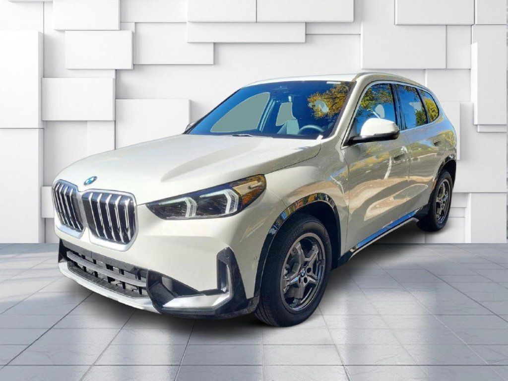 Used 2026 BMW X1 xDrive28i w/ Convenience Package AWD/4WD image 3
