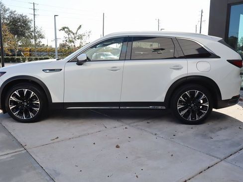 Used 2024 MAZDA CX-90 Plug-In Hybrid w/ Premium Pkg image 7