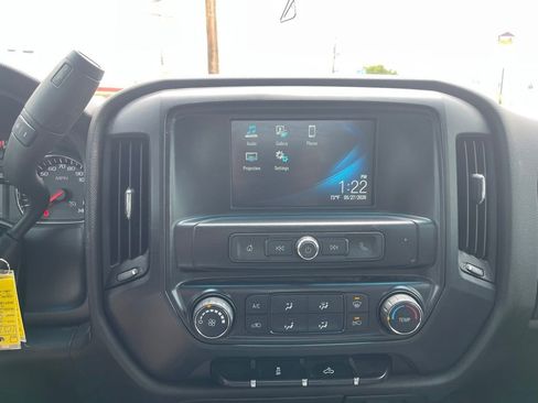 Used 2019 Chevrolet Silverado 2500 W/T AWD/4WD image 11