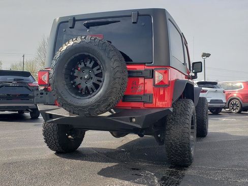 Used 2015 Jeep Wrangler Sport image 3