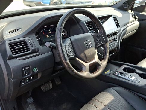 Used 2024 Honda Passport TrailSport image 26