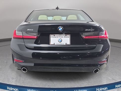 Used 2019 BMW 330i xDrive Sedan w/ Convenience Package AWD/4WD image 7