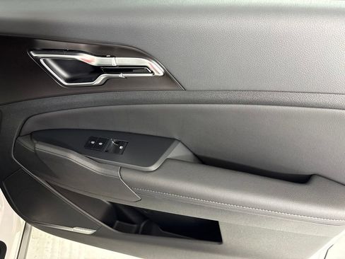 New 2026 Kia Sportage SX FWD image 15