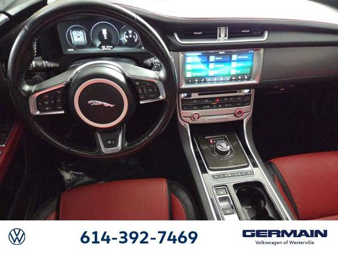 Used 2017 Jaguar XF R-Sport image 14