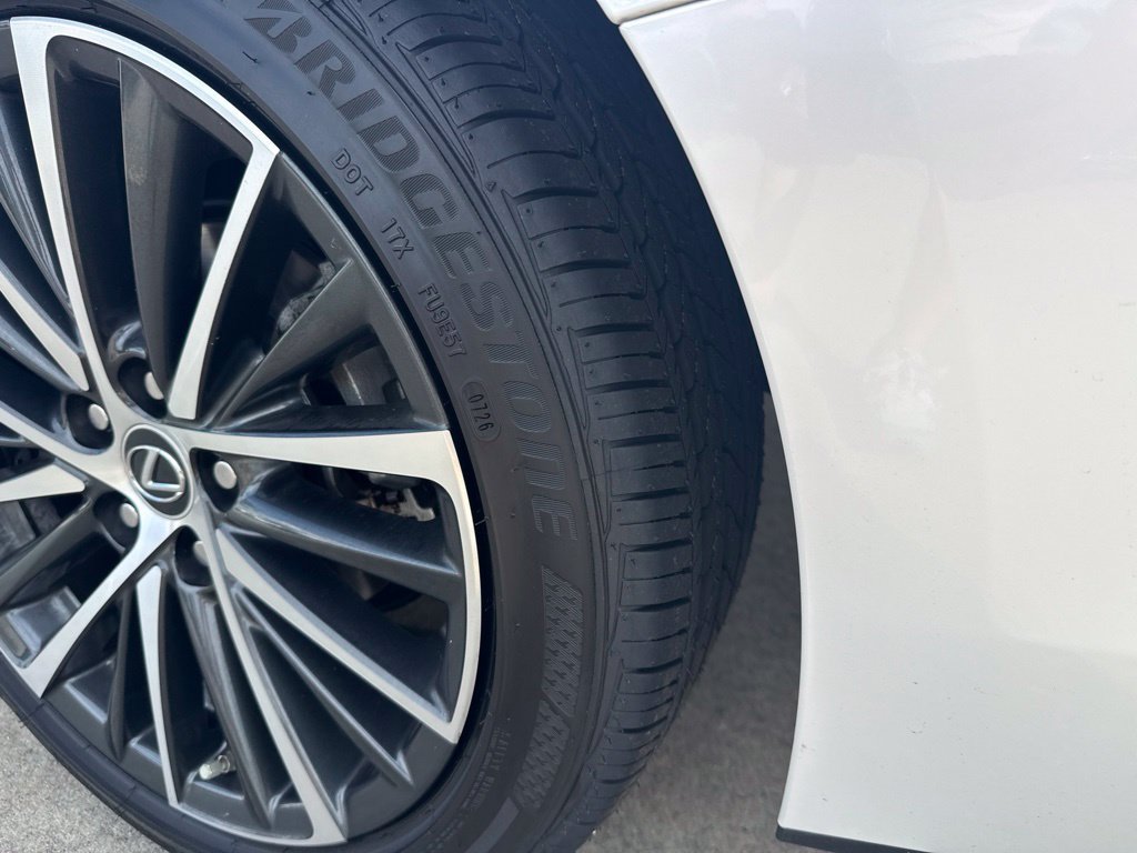 Used 2025 Lexus ES 350 w/ Premium Package FWD image 11