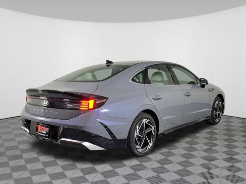 New 2026 Hyundai Sonata SEL FWD image 3