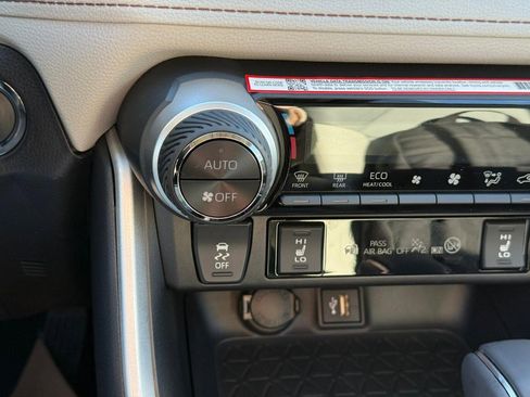 New 2025 Toyota RAV4 XLE Premium image 20