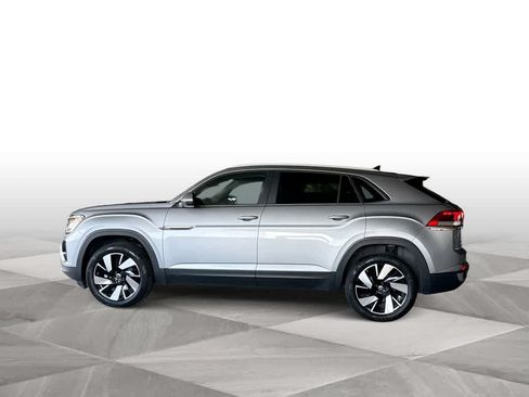 Certified 2024 Volkswagen Atlas Cross Sport SE FWD image 5