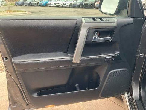 Used 2015 Toyota 4Runner Limited AWD/4WD image 16