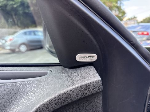 Used 2021 Chrysler 300 S image 16