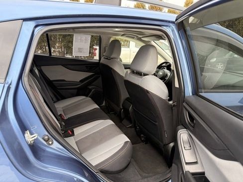 Used 2019 Subaru Crosstrek 2.0i Premium w/ Moonroof Package image 12