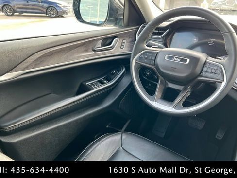 Used 2023 Jeep Grand Cherokee L Limited image 11