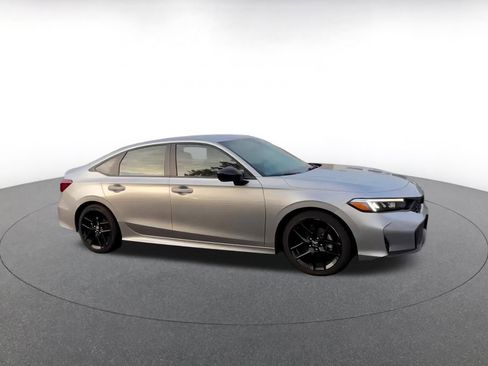 Used 2025 Honda Civic Sport image 2