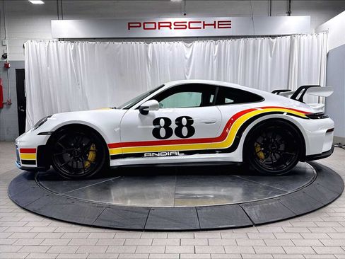 Used 2026 Porsche 911 GT3 RWD image 2