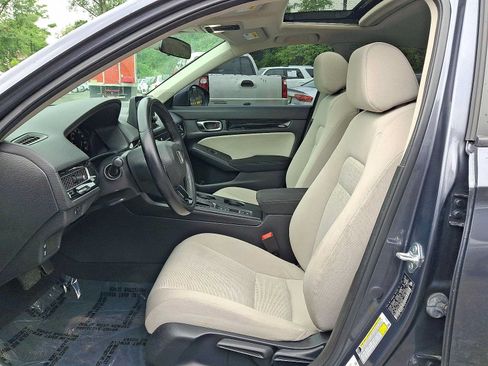 Used 2022 Honda Civic EX image 17