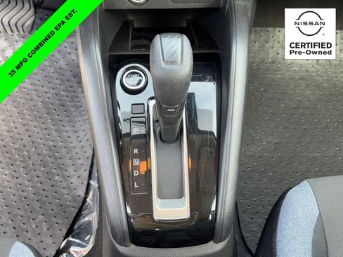 Certified 2025 Nissan Versa SV image 27