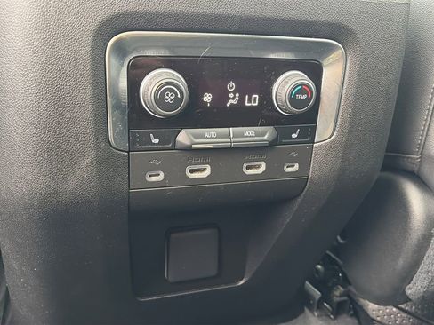 Used 2021 Chevrolet Tahoe High Country AWD/4WD image 19