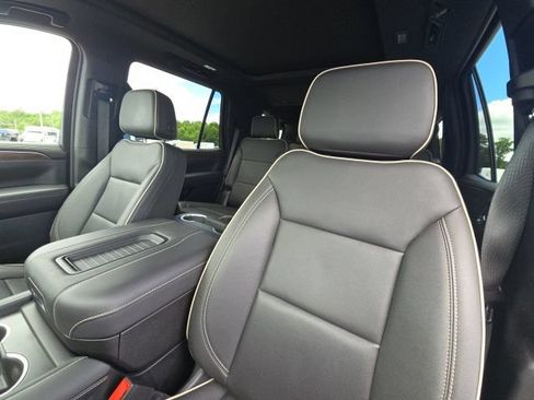 Used 2023 Chevrolet Tahoe Premier RWD image 26