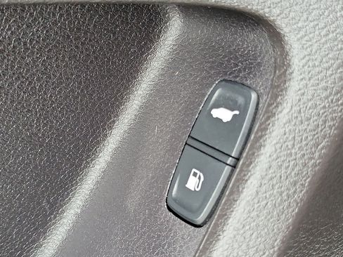 Used 2017 Acura MDX SH-AWD w/ Advance Package image 16