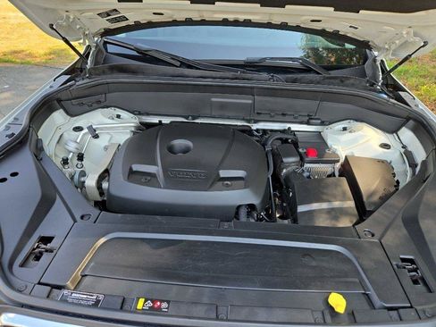 Used 2017 Volvo XC90 T6 Momentum w/ Vision Package AWD/4WD image 42