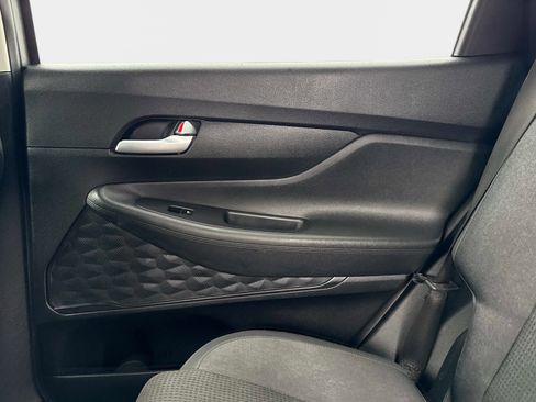 Used 2019 Hyundai Santa Fe SE FWD image 15