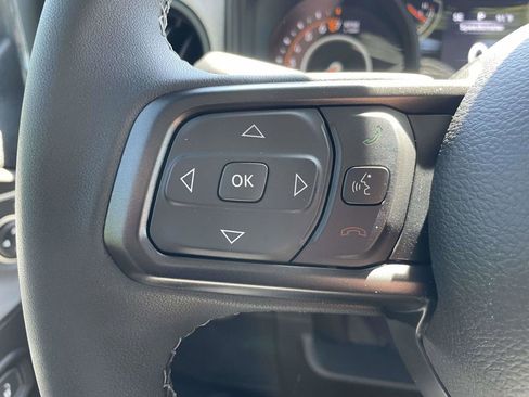 New 2025 Jeep Gladiator Sport image 15