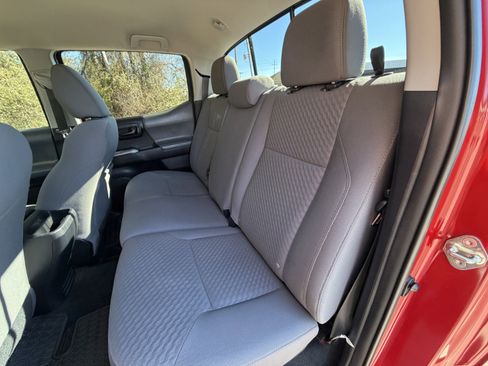 Used 2020 Toyota Tacoma SR5 image 47