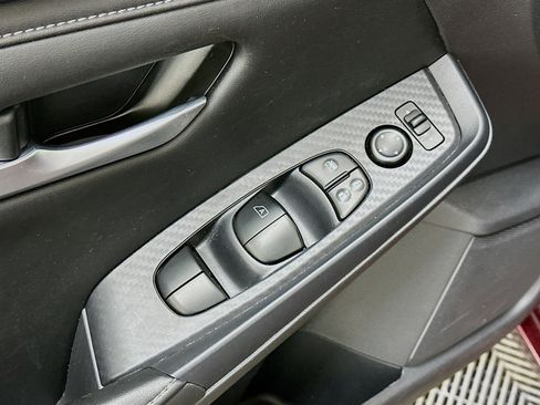Used 2024 Nissan Sentra SV FWD image 15