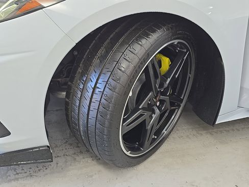 Used 2022 Chevrolet Corvette Stingray Coupe w/ 1LT image 27