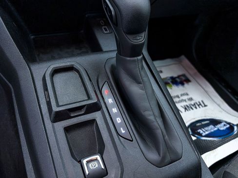 Used 2024 Chevrolet Colorado W/T image 15