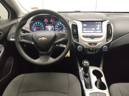 Used 2017 Chevrolet Cruze LS FWD image 22