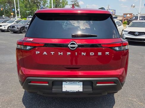 Used 2025 Nissan Pathfinder SV FWD image 12