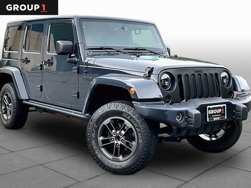 Used 2018 Jeep Wrangler Unlimited Sport AWD/4WD image 3