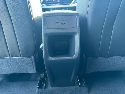 Used 2025 Chevrolet Trax LT image 24