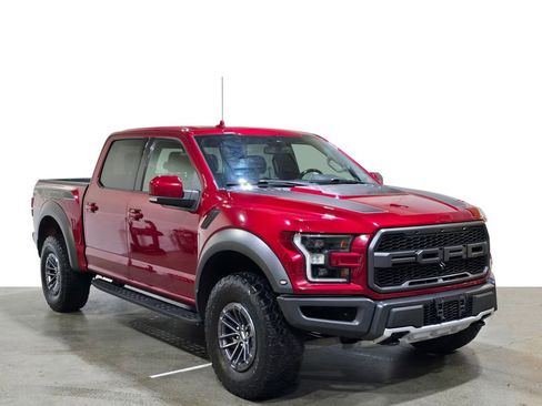Used 2019 Ford F150 Raptor w/ Equipment Group 802A Luxury image 3