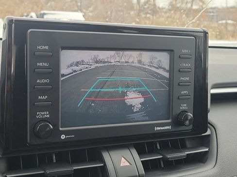 Used 2020 Toyota RAV4 XLE image 30