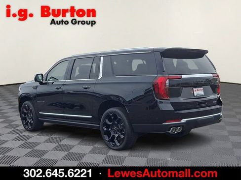 New 2026 GMC Yukon XL Denali w/ Denali Reserve Package AWD/4WD image 3