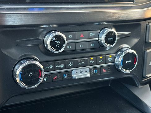 New 2026 Ford F250 Lariat w/ Lariat Premium Package AWD/4WD image 19