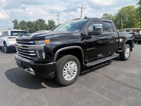 Used 2020 Chevrolet Silverado 2500 High Country w/ Z71 Off-Road Package AWD/4WD image 1