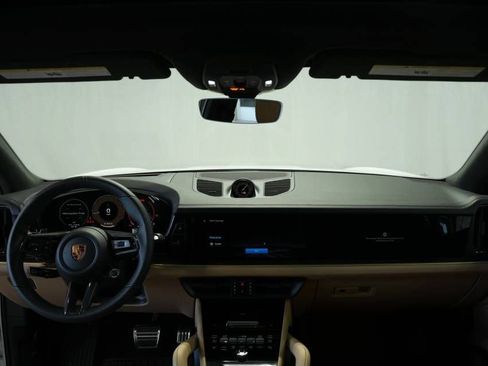 New 2026 Porsche Cayenne GTS image 16